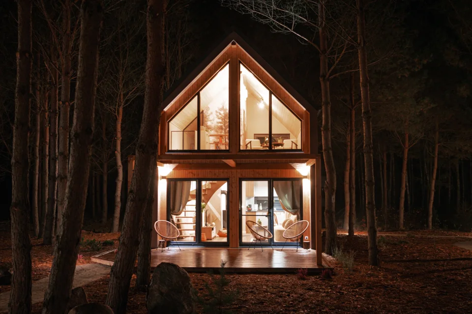 A LoveLaski cabin at night