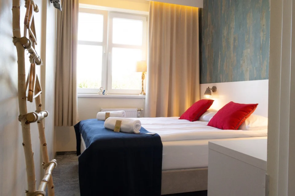 Rooms · 110