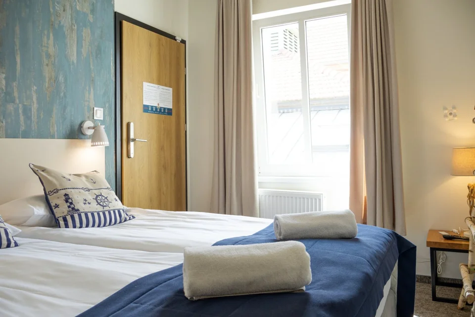 Rooms · 113